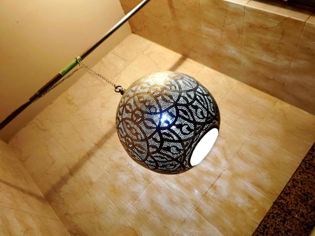 ペンダントランプ　球型　メタル　シルバー