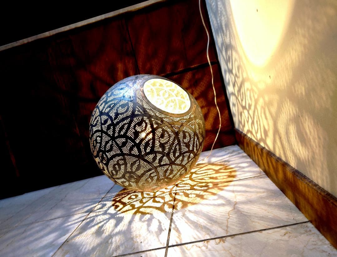 ペンダントランプ　球型　メタル　シルバー