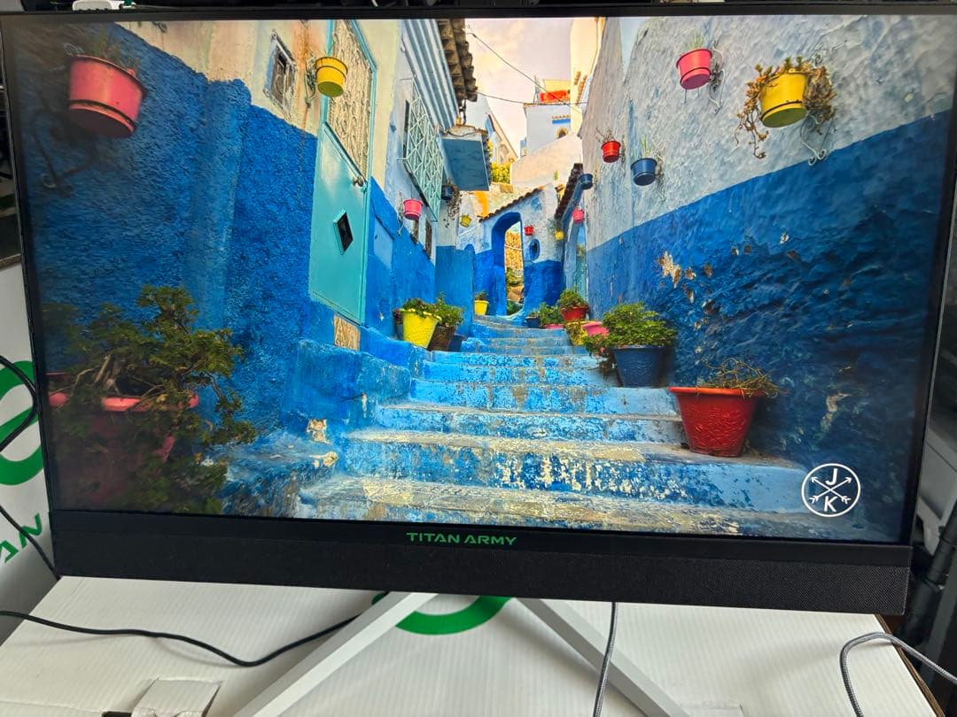 ディスプレイ・モニター本体 TITAN ARMY M27E6V-PRO