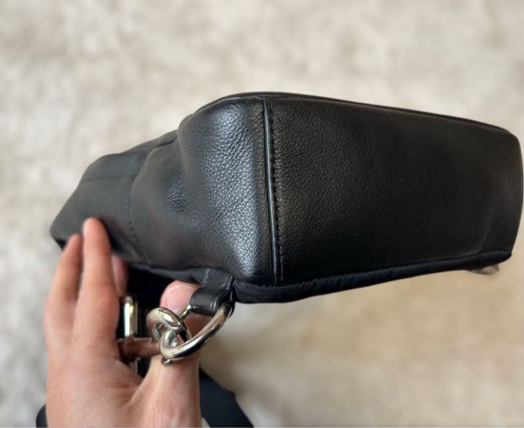 美品 COACH コーチ ボディバッグ ショルダーバッグ斜め掛け ブラック