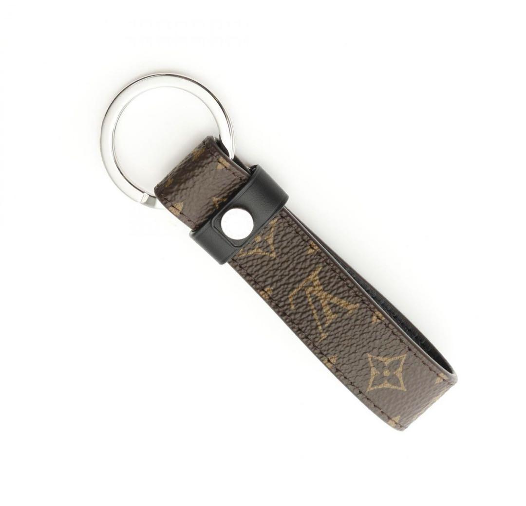 LOUIS VUITTON ヴィトンキーホルダードラゴンヌ