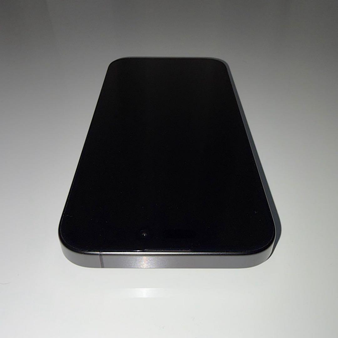 【美品】iPhone15Pro 128GB ブラックチタニウム