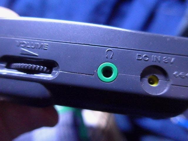 美品ソニーラジオの名品です。SONY ICF-SW10 ワールドバンドレシーバー