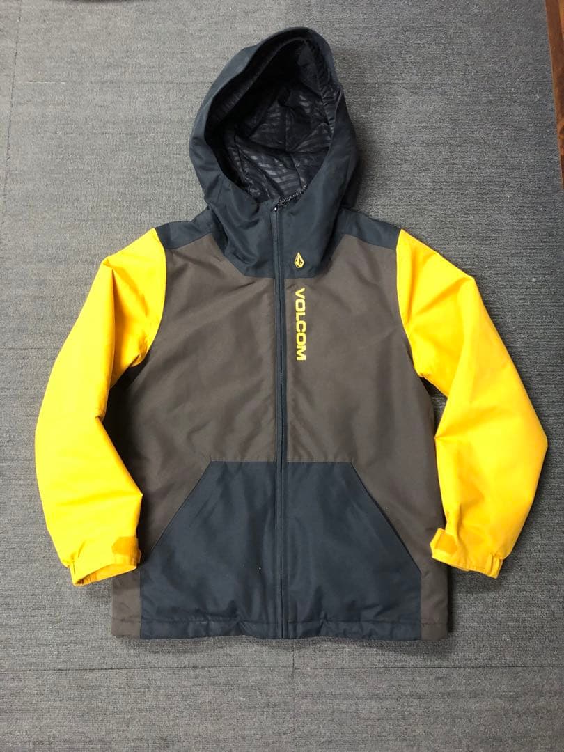 VOLCOM １７０サイズ 子ども用スノーボードウェア セット