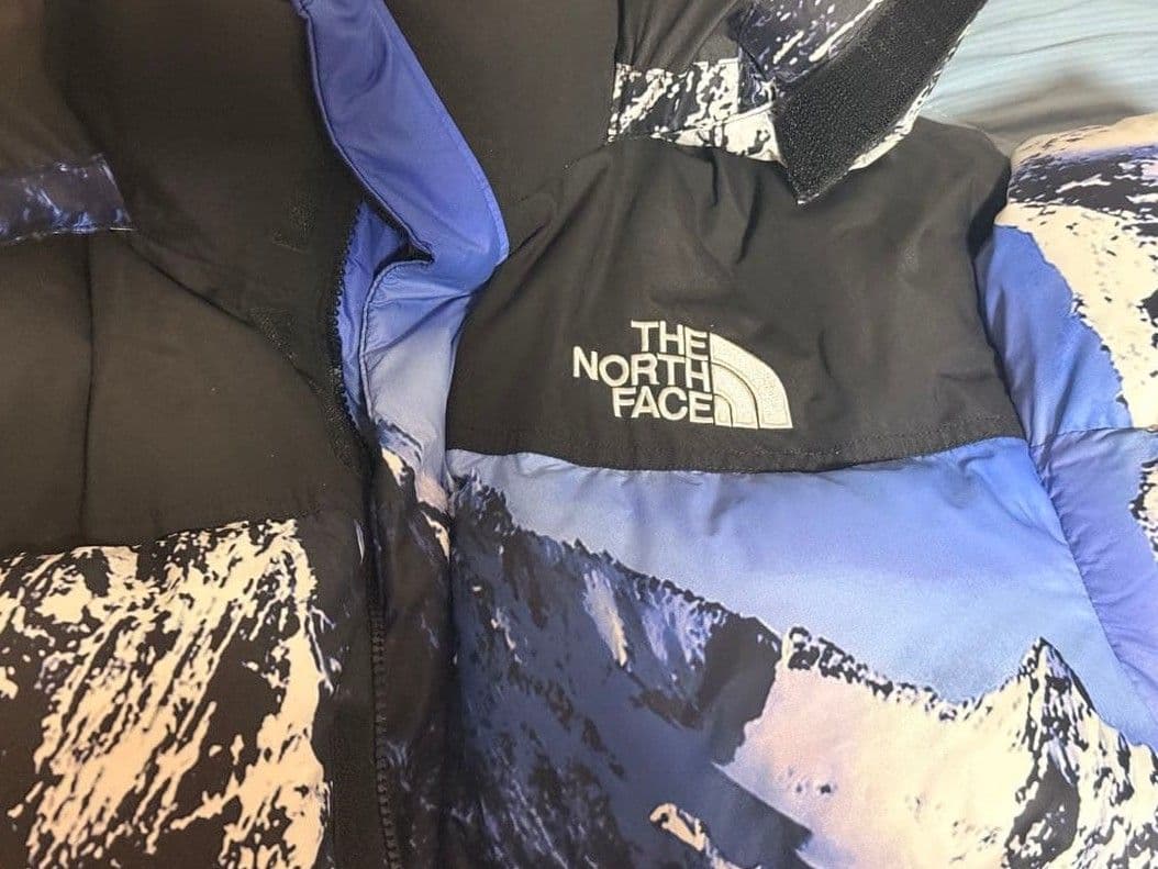 Supremeノースフェイス バルトロ 雪山　Mサイズ