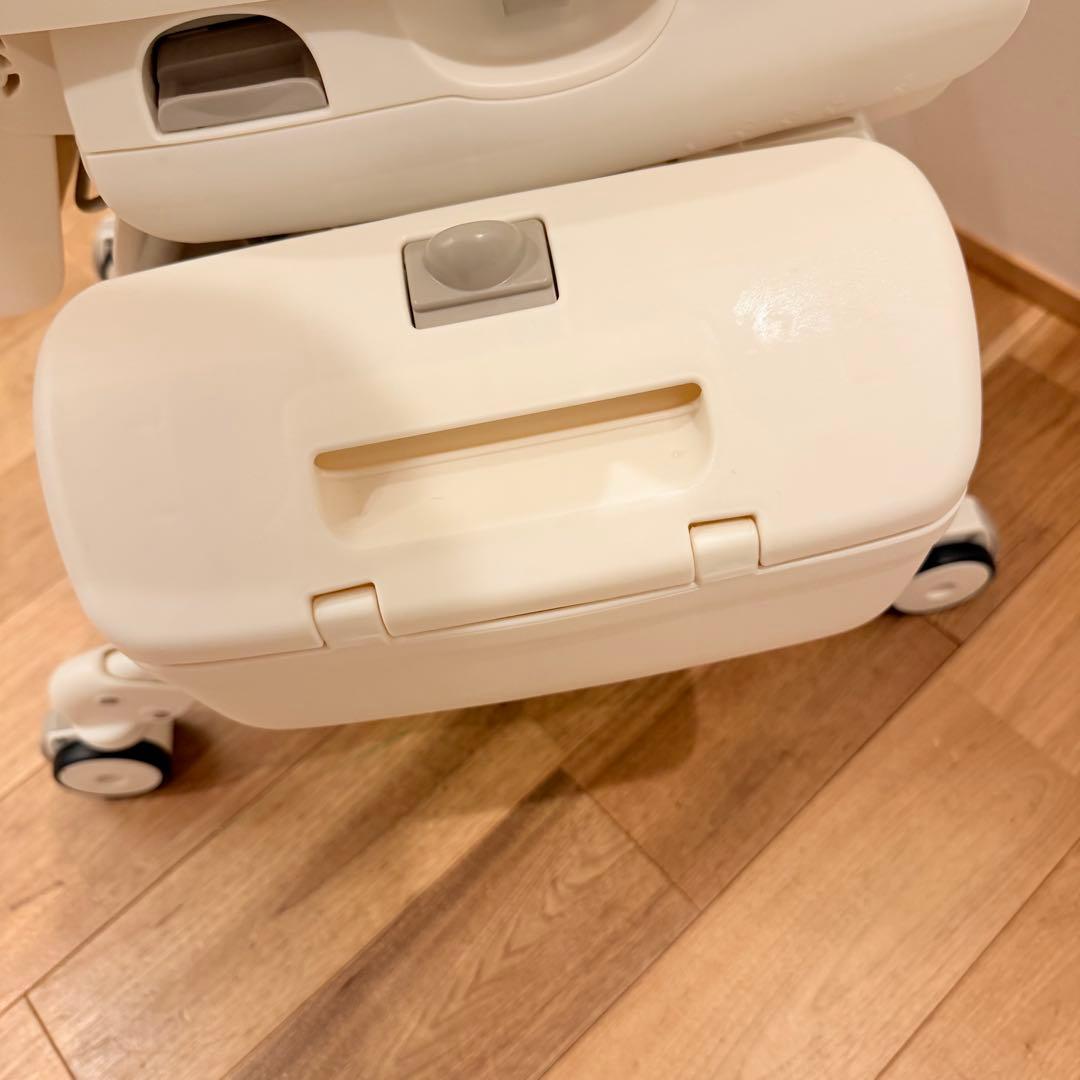 良品 コンビ ネムリラ ATオートスイング ハイローチェア 電動チェア