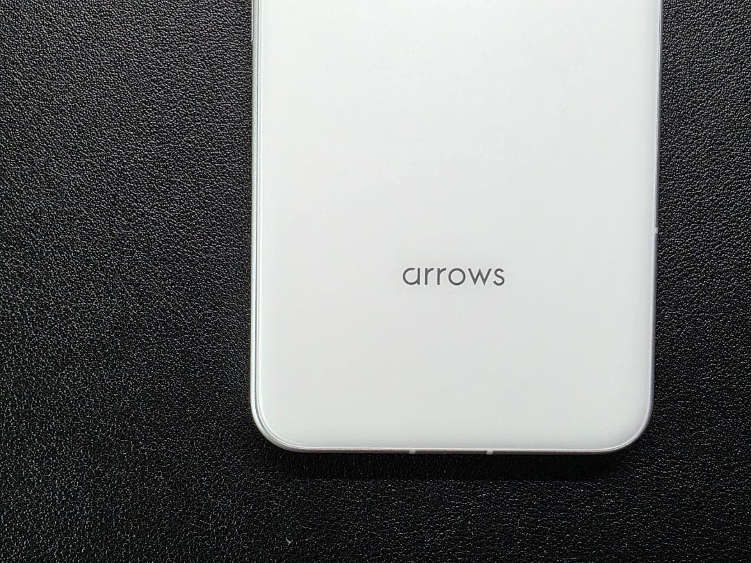 arrows Alpha ホワイト 12GB/512GB SIMフリー版