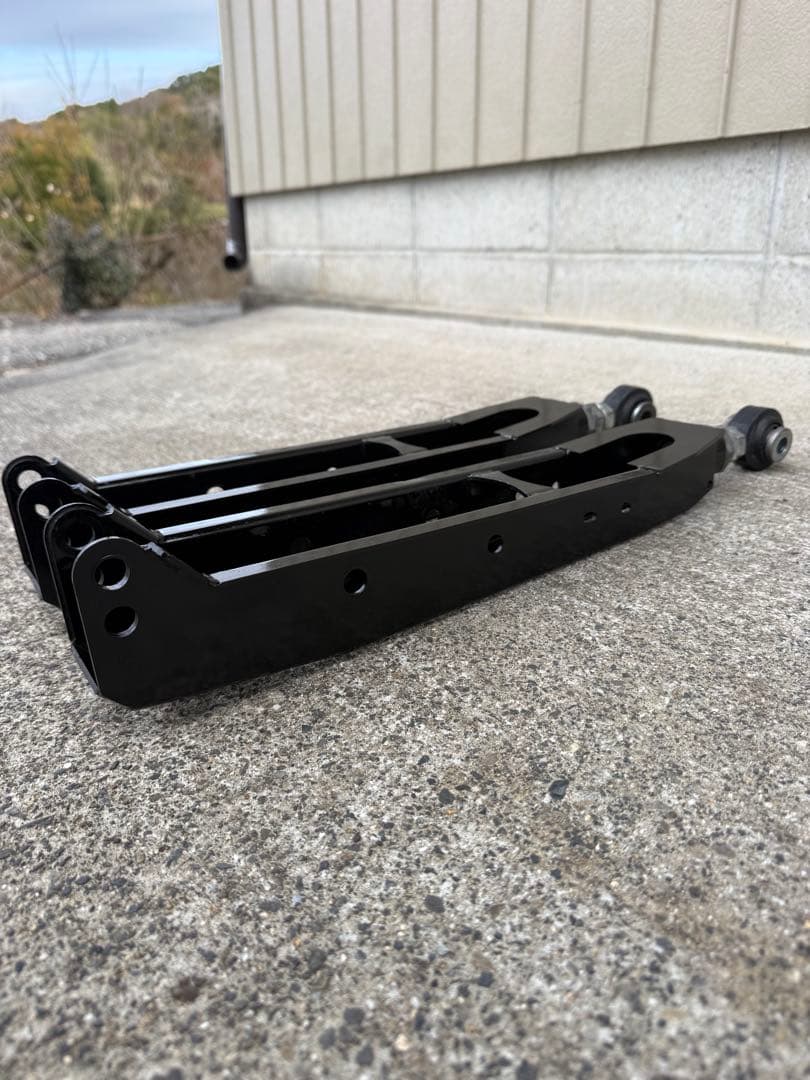 86 BRZ シルクロード　リアロアアーム