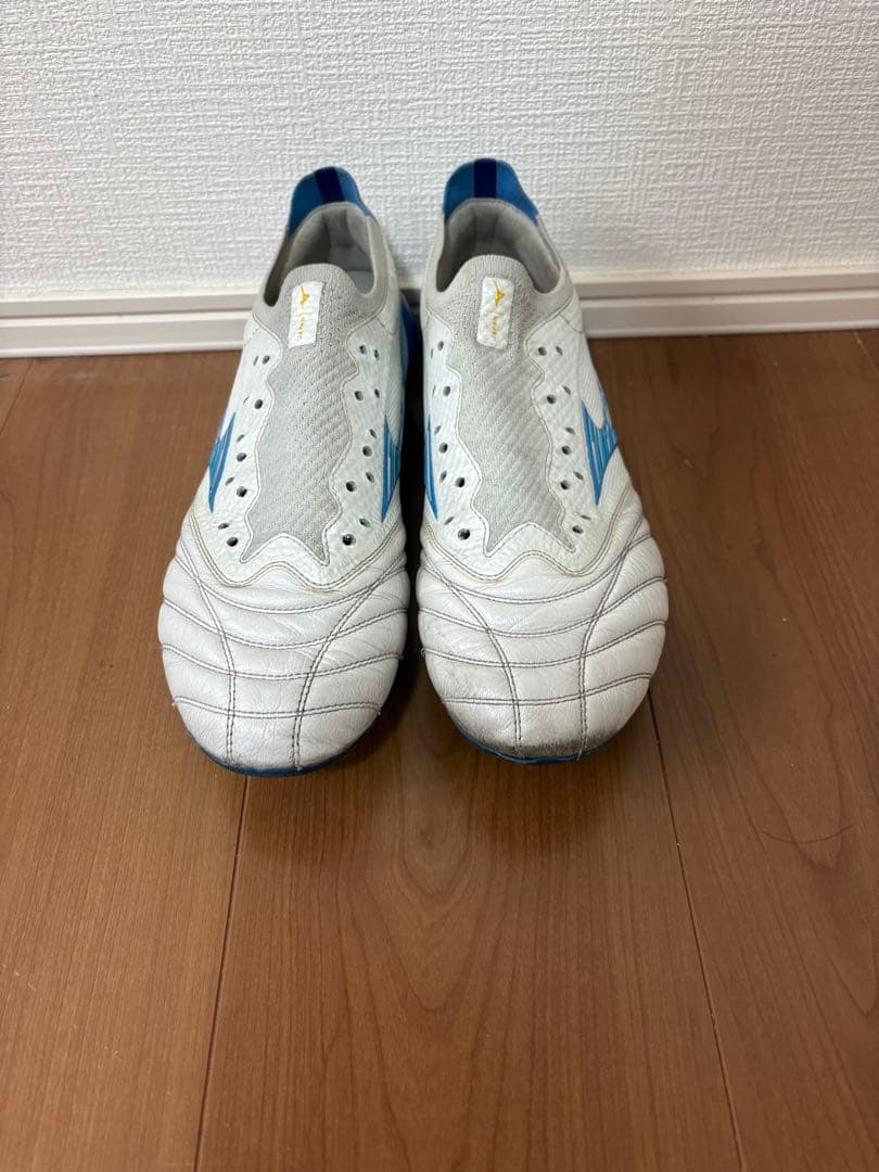 モレリアネオ4ベータジャパン27.0センチ