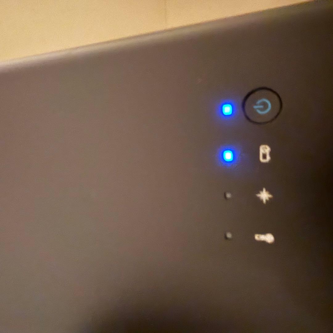 EPSON EH-LS500B 超単焦点プロジェクター