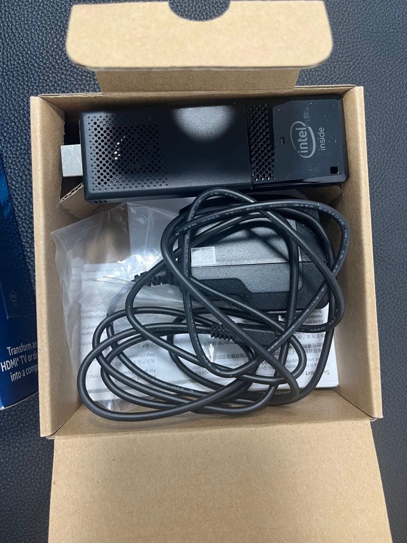 インテル® Compute Stick STK1AW32SC