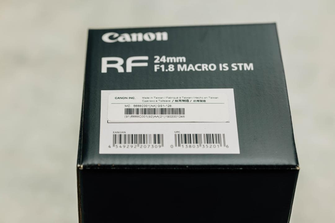 Canon RF24mm F1.8 保護フィルター・フード付属