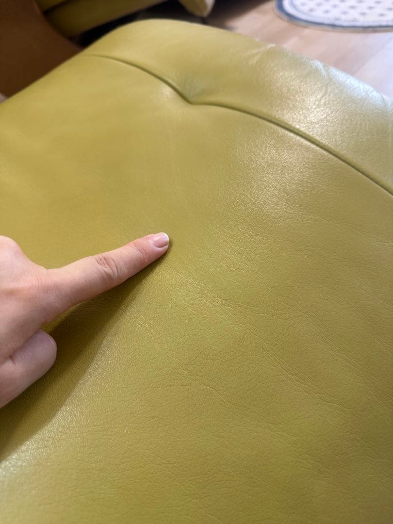 オリーブ  ザ・ファースト リクライニングチェアー ブラック 本革張