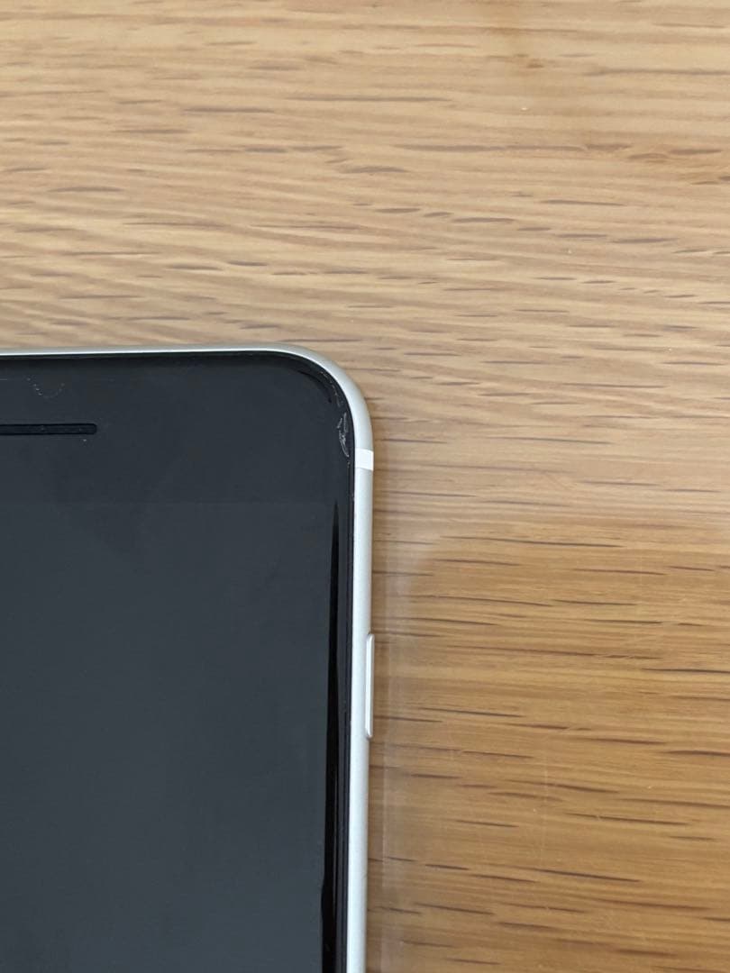 スマートフォン本体 iPhone se2