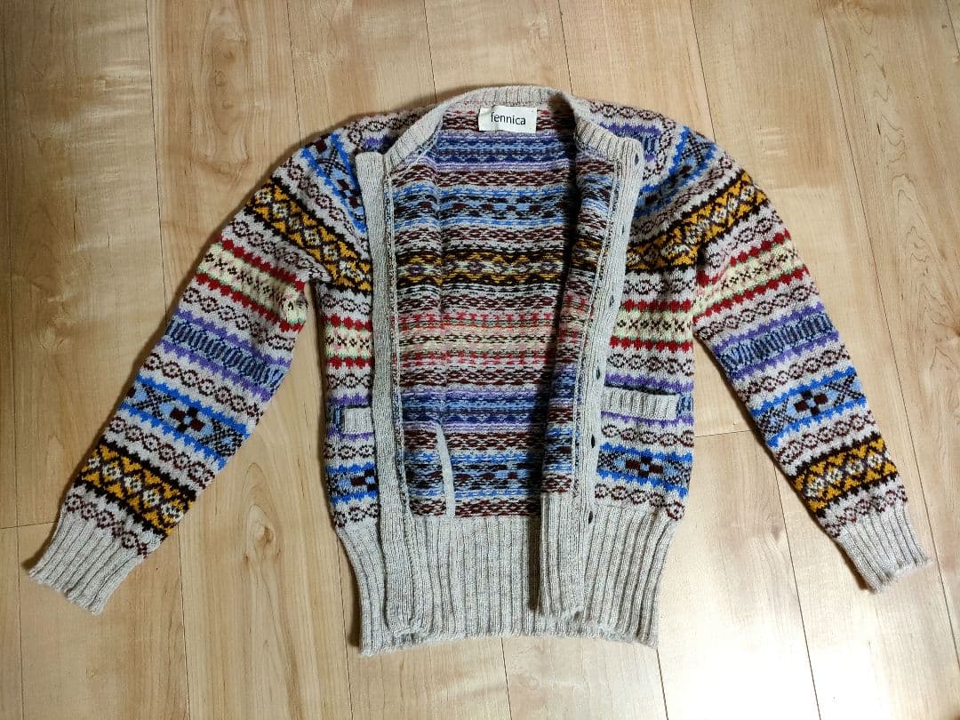 Jamieson’s　fennica beams別注　ラウンドカラーカーディガン