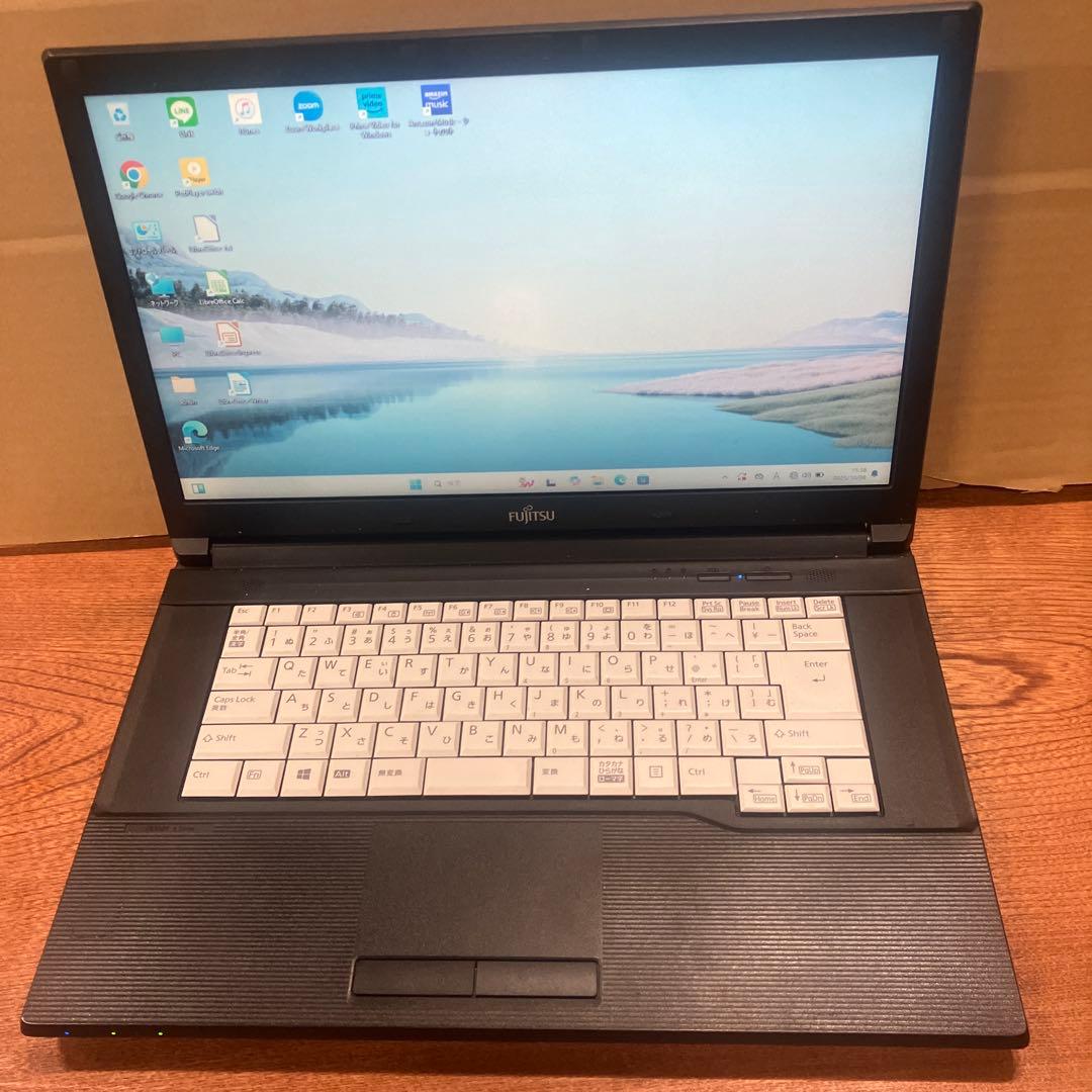 ノートパソコン　Windows11　DVD付き　爆速SSD搭載　 富士通