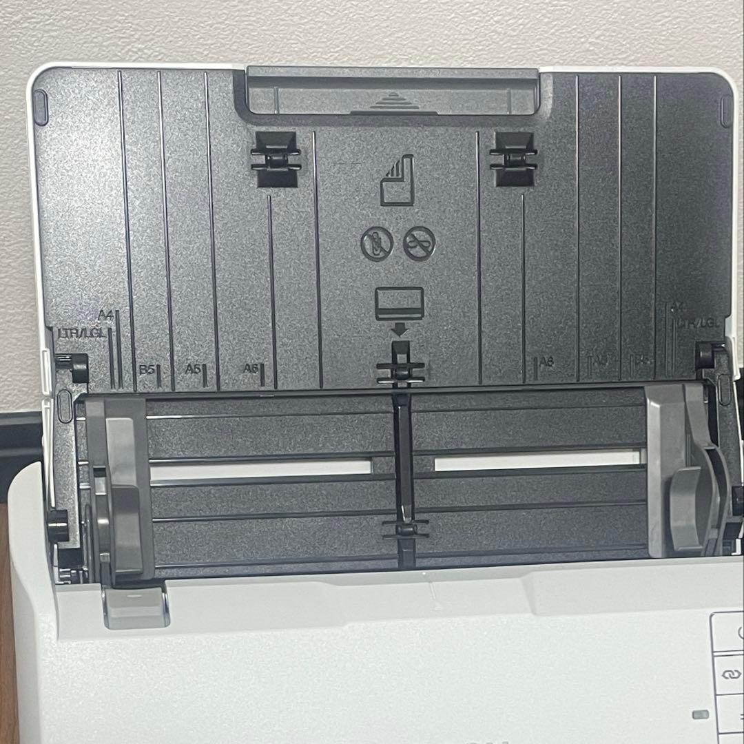 【美品】 EPSON DS-571W ドキュメントスキャナー