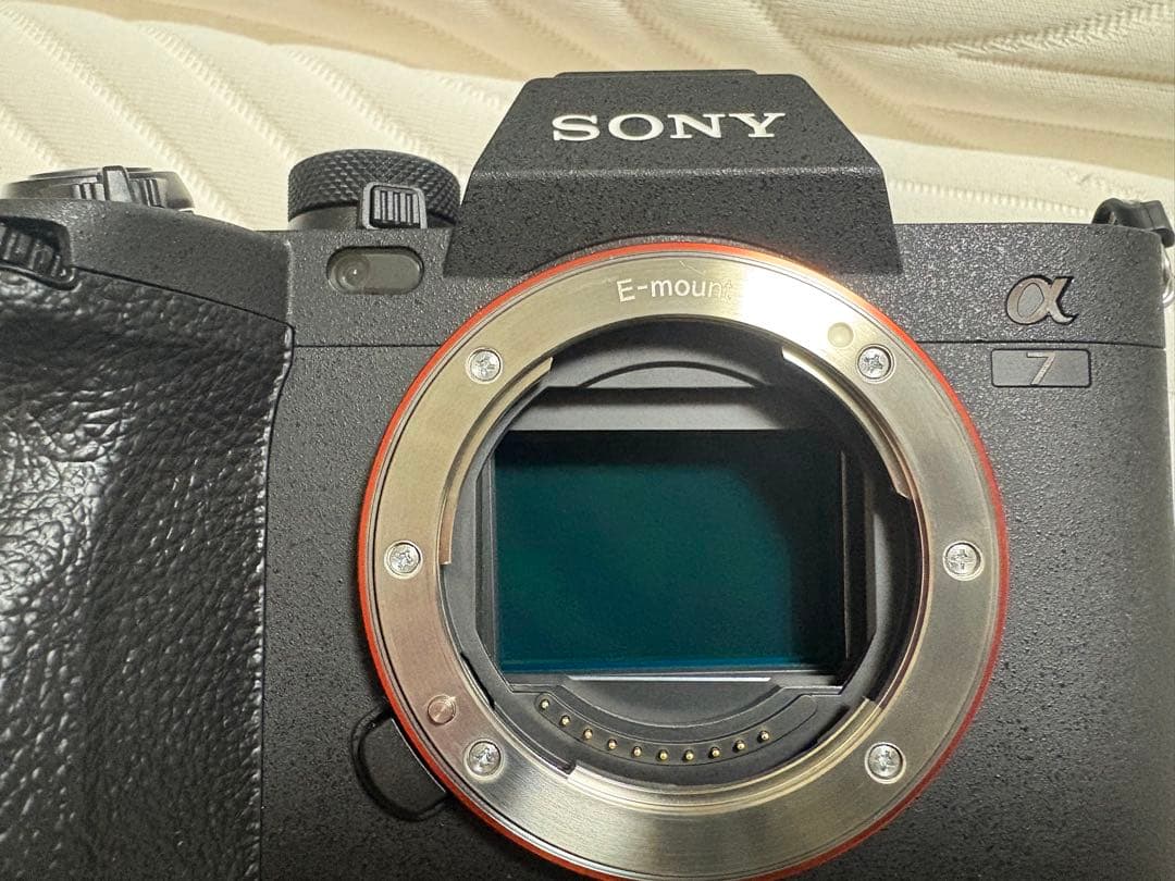 【未使用品】SONY ソニー α7 IV ILCE-7M4ミラーレス一眼 本体