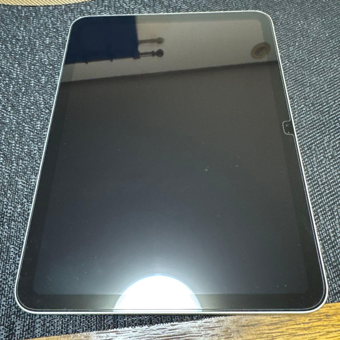 Apple iPad シルバー 本体　美品　第10世代64GB