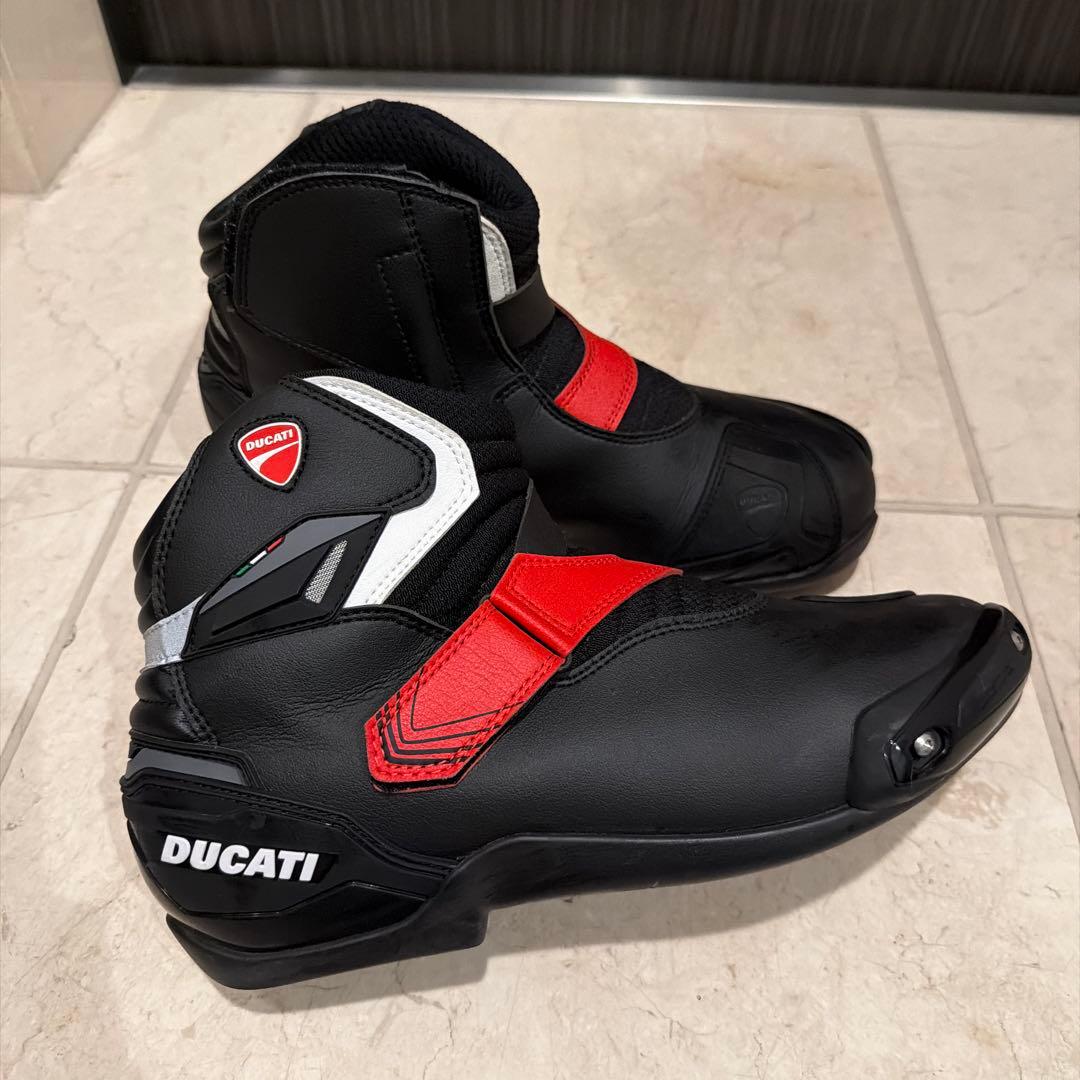 DUCATI テクニカルブーツ