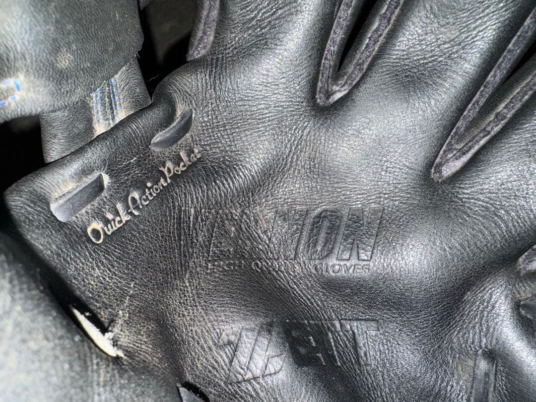 ZETT製 / レザー/キャッチャーミット&グローブセット