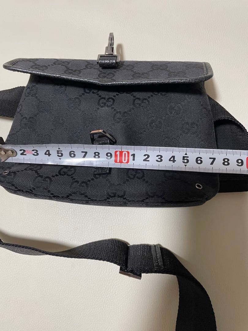 ブラック GUCCI GGパターン ボディバッグ