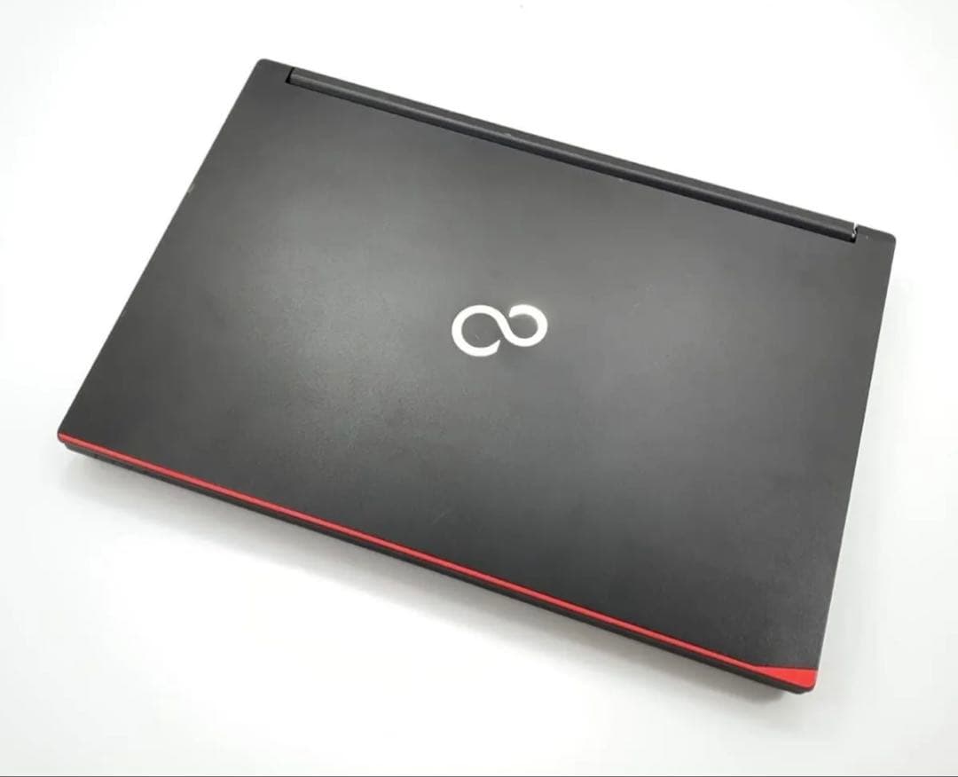 ノートパソコンcore i5 32GBメモリ ssd256gb フルHD