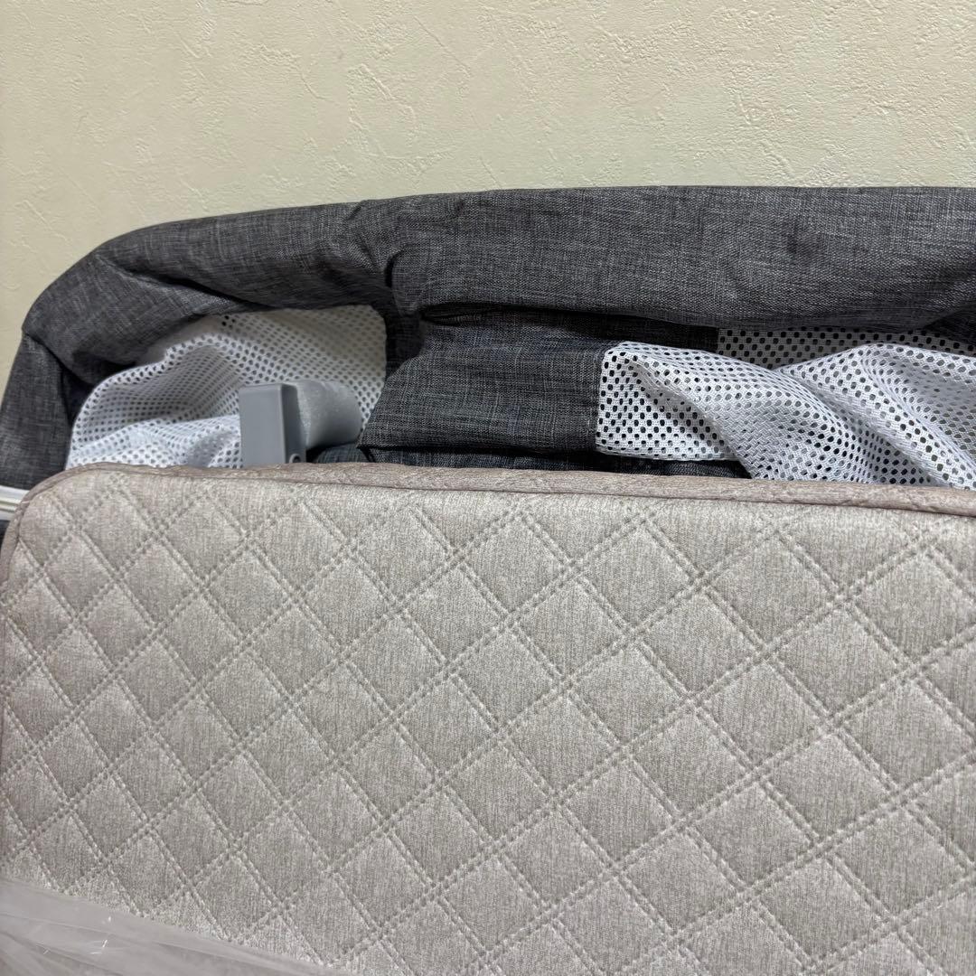 ベビーベッド 添い寝ベッド グレー 高さ6段階調節可能 キャスター付き 通気性