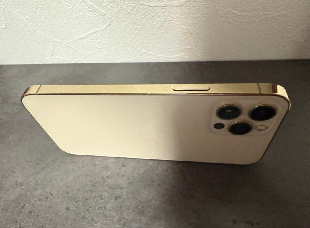 iPhone 12pro【256GB】本体