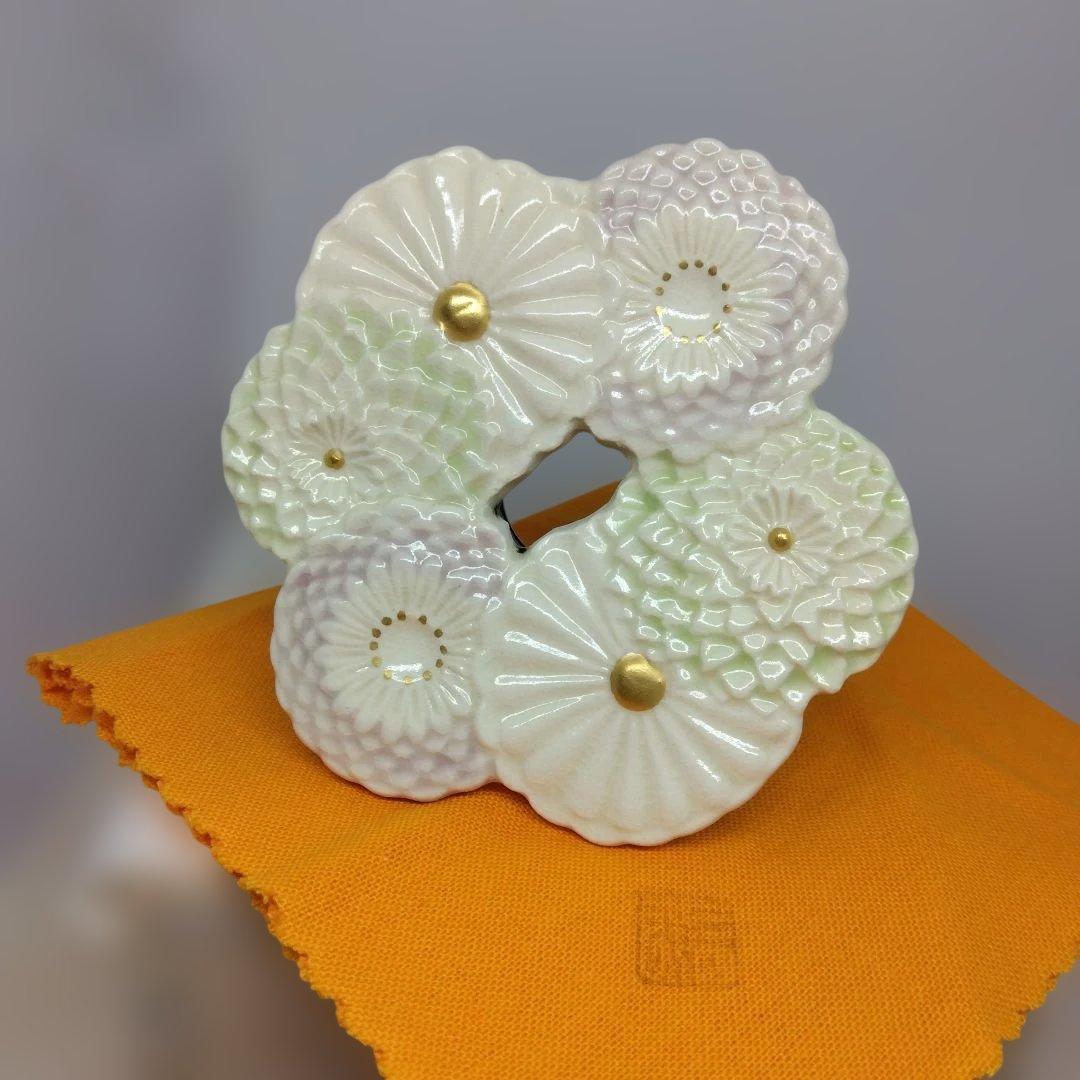 今岡三四郎 造 金彩 菊 蓋置 共箱 共布 茶道具