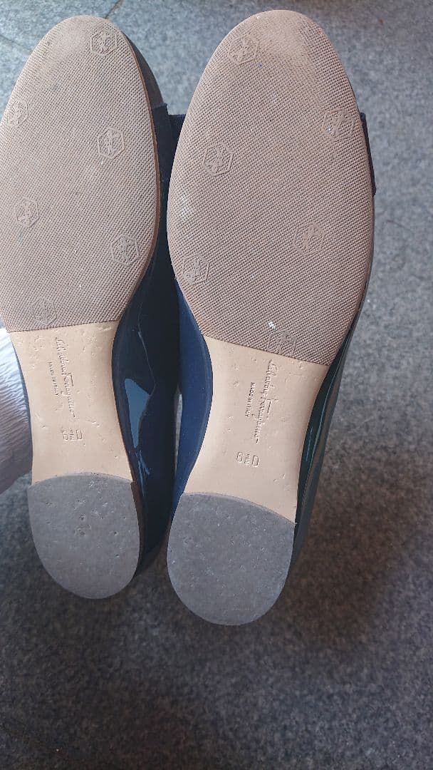 フェラガモ バレエシューズ