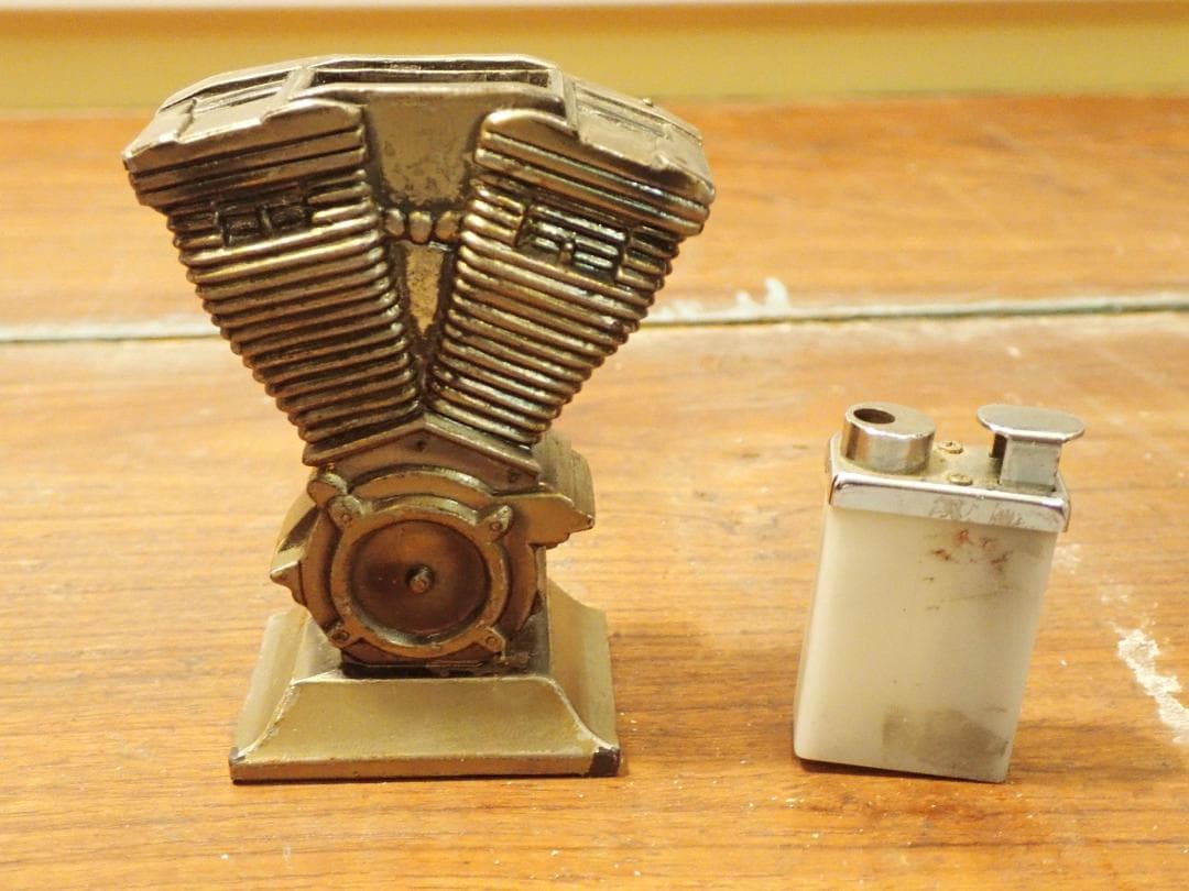 ハーレーダビットソン エンジン型 卓上ライター メタル製 約10cm