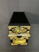 限定値下　美品の箱　仏壇部品　木製　本金箔　金具付き　蒔絵　6060