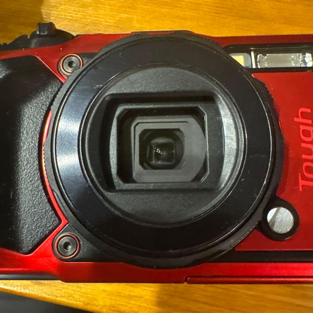 美品 Olympus Tough TG-6 4K レッド