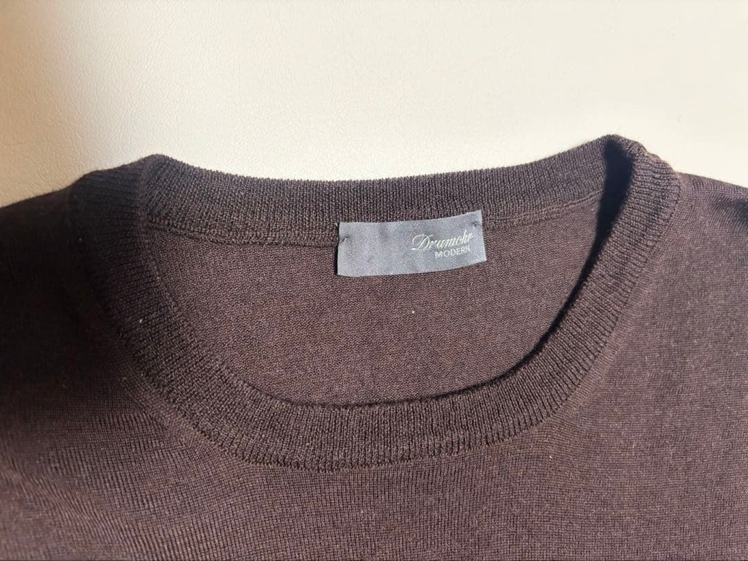【イタリア製】ドルモア メリノウール クルーネックニット 薄手 ブラウ