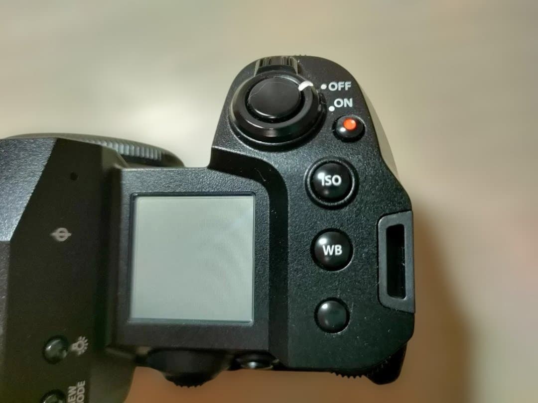 送料無料　FUJIFILM X-H2S ミラーレスカメラ おまけ付き