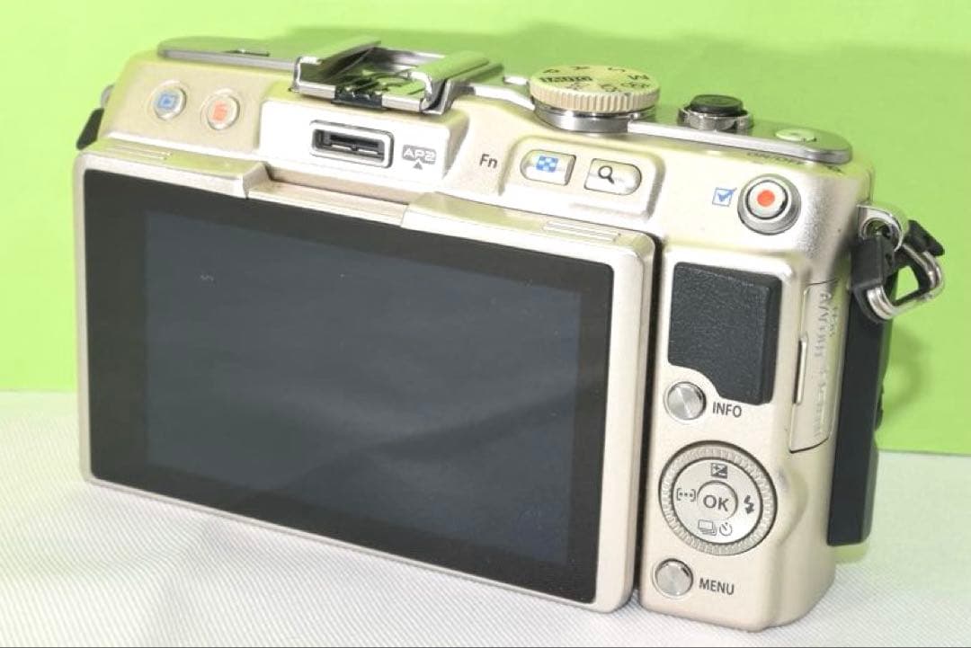 OLYMPUS E-PL5 ☆送料無料☆