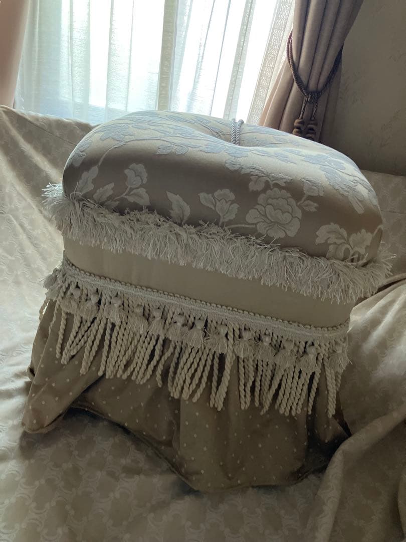 ジェニファーテイラー Jennifer Taylor スツール