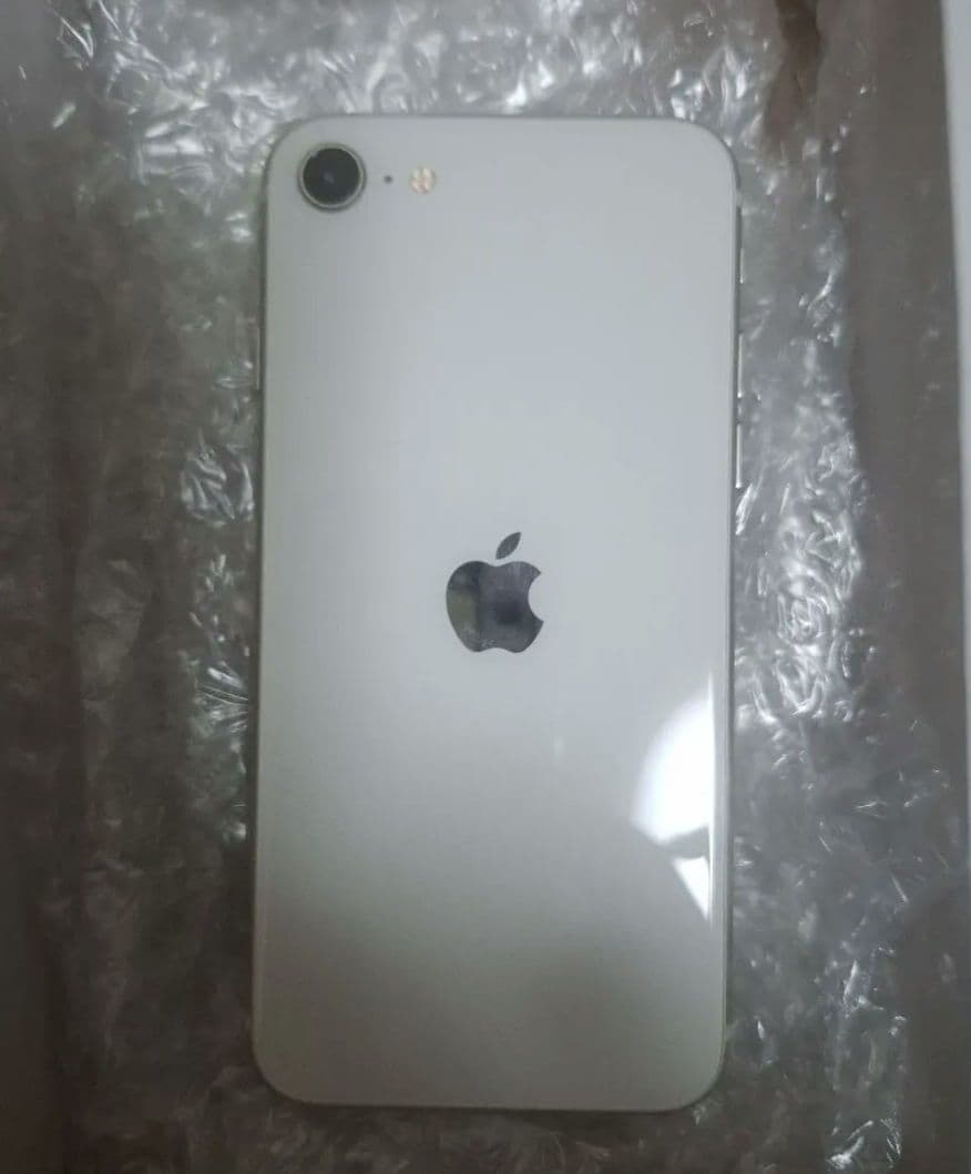 Apple iPhone SE (第3世代) 64GB 中古【新品同様】