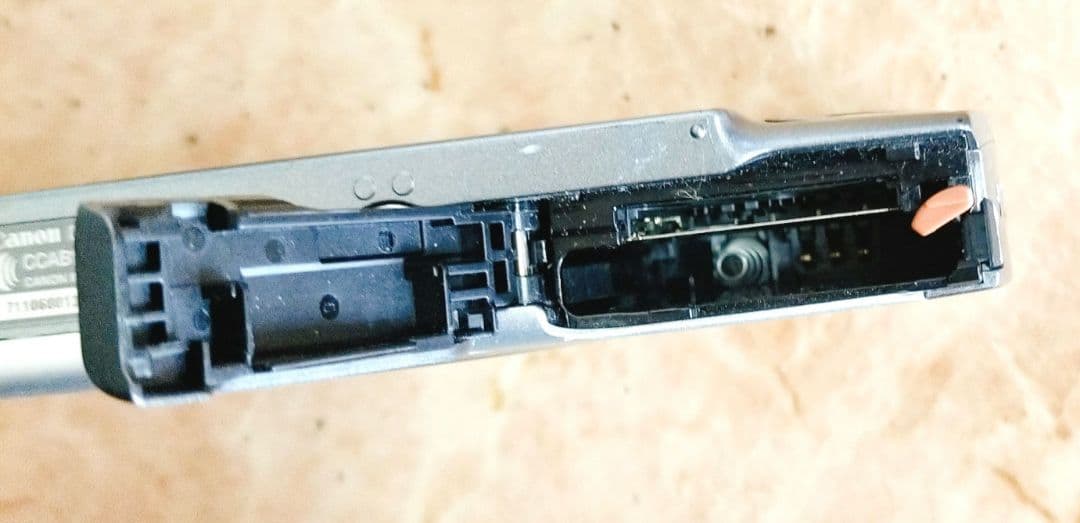 CANON PowerShot A3500 IS　デジタルカメラ　ジャンク