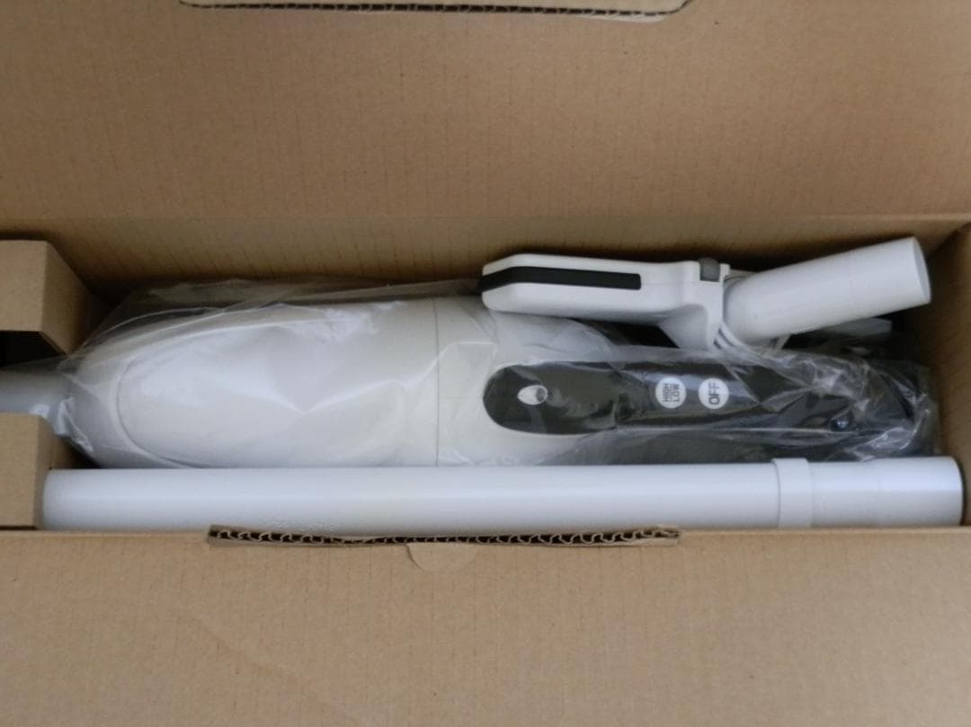 マキタ 14.4V 充電式クリーナ CL141FDZW (バッテリ・充電器別売)