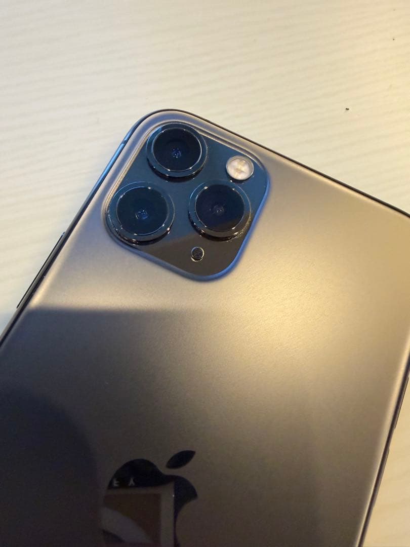 iPhone11Pro 本体　space gray