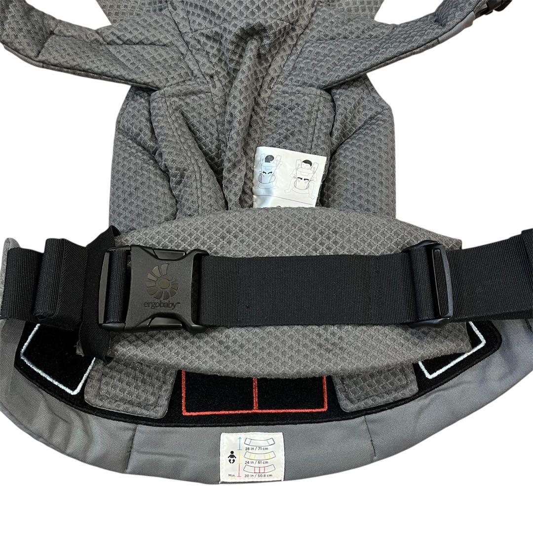 美品✨人気✨エルゴベビー オムニブリーズ グラファイトグレー 抱っこ紐 ポーチ付