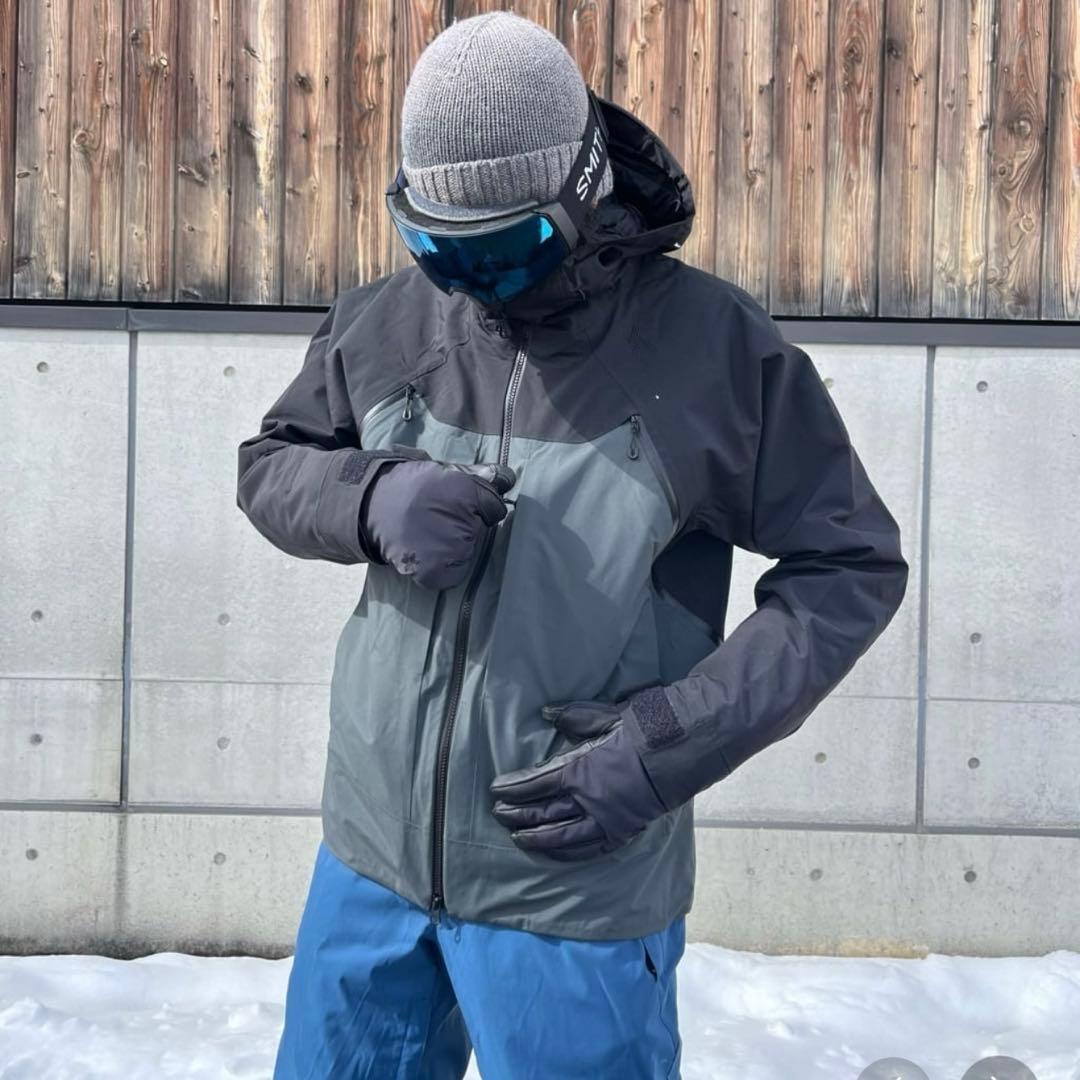 新品 ゴールドウィン ゴアテックスツーレイヤーサーモベンチレーティングジャケット