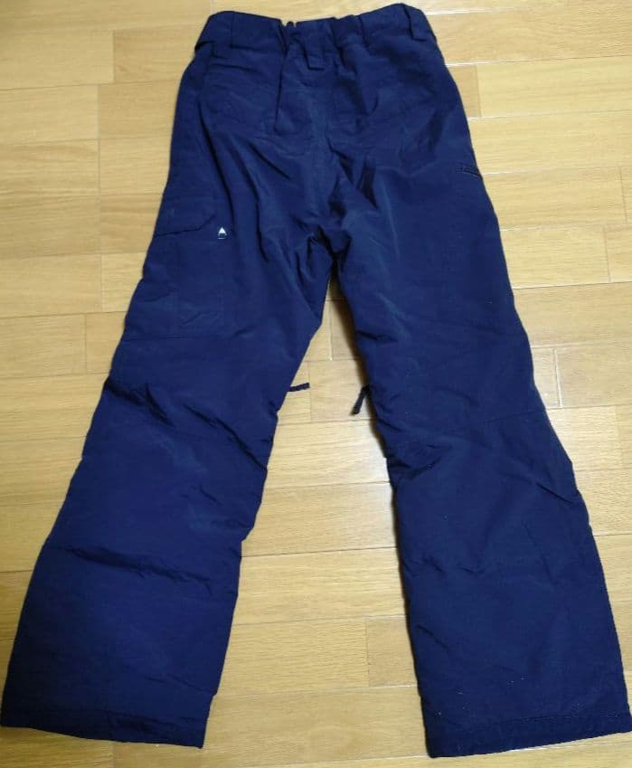 Burton 子ども用スノーボードウェア上下セット　120cm、140cm