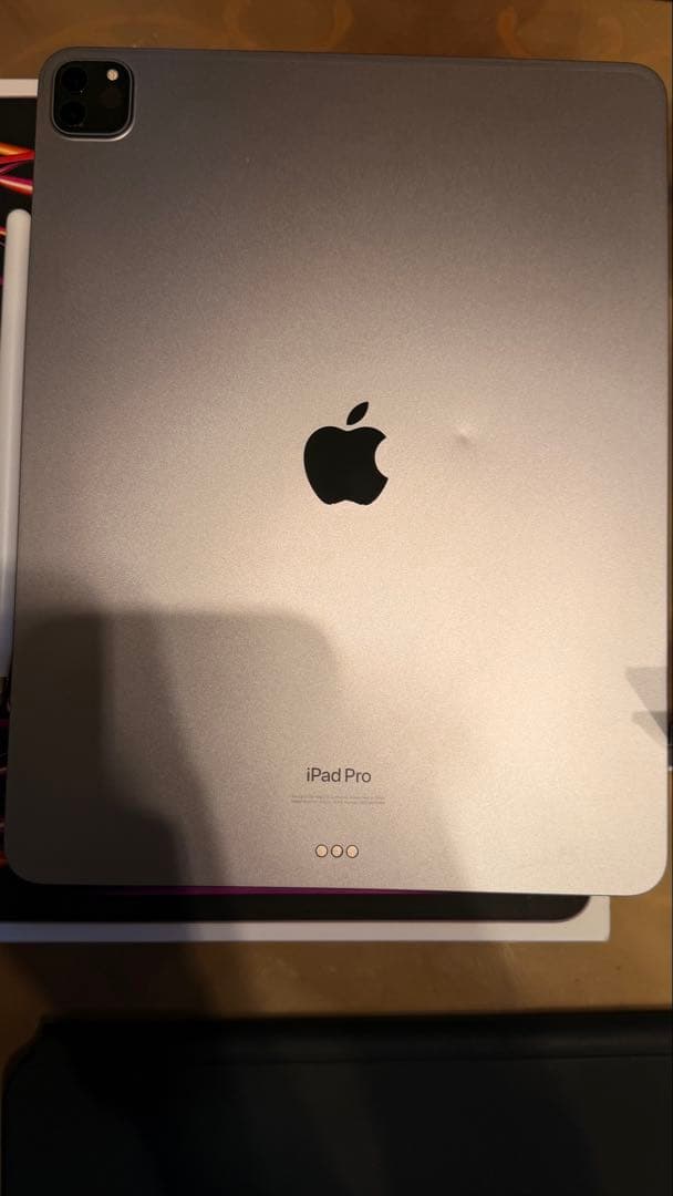 ipad pro 12.9 第6世代、Magic key board 等セット