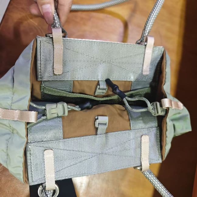 Topologie オリーブグリーン ナイロンショルダーバッグ大容量 旅行バッグ