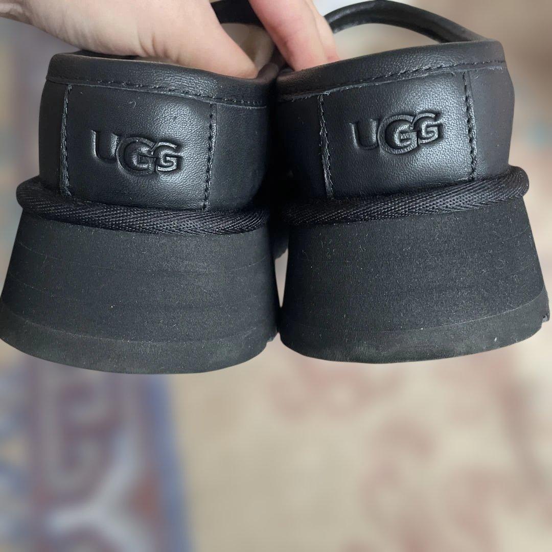 UGG メリージェーンレザー　サイズ25㎝