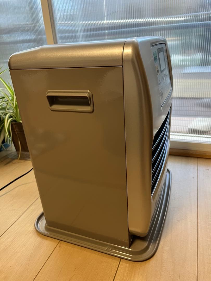 コロナ石油ファンヒーターFH-SR3325Y（N）9 畳リモコン付