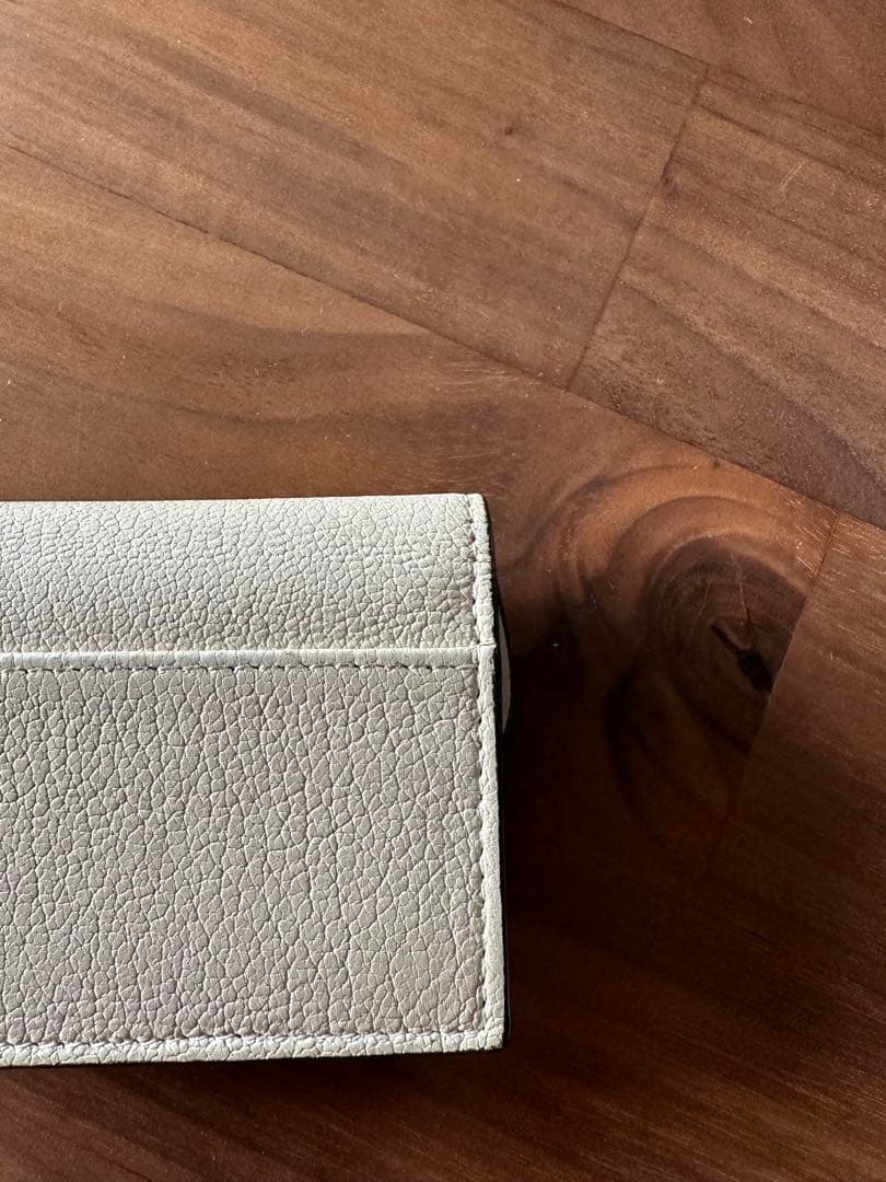 Dior アイボリー レザー 名刺入れ